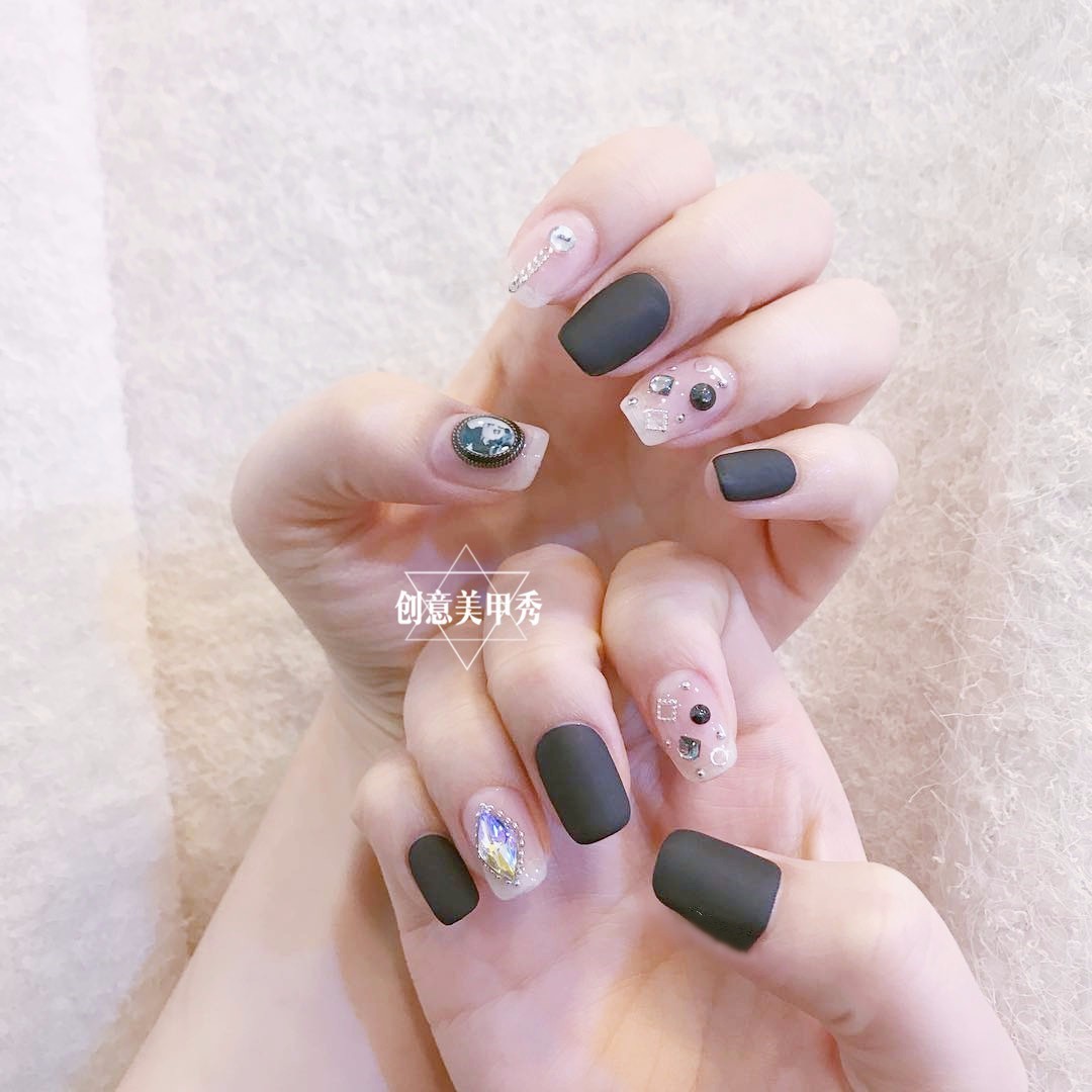 本月美甲最新颜色,时尚潮流的色彩探索之旅