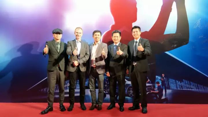 花开无言 第9页