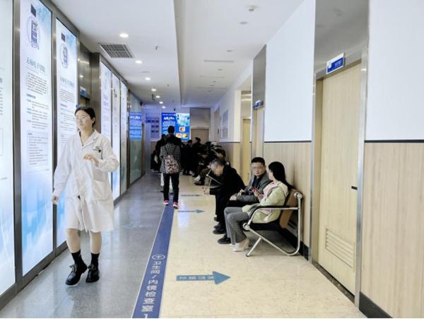 兰州便血东大高效：兰州东大肛医院正规吗 