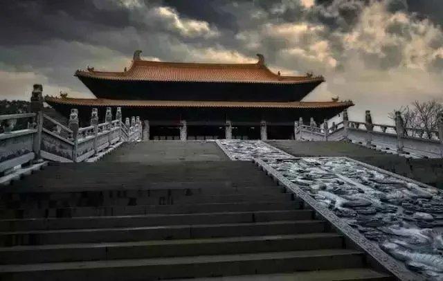 中国佛教文化瑰宝探寻，佛家寺庙排名前十名揭秘